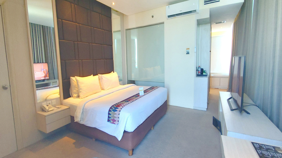 Bedroom 4, W Three Premier Hotel Makassar ( Formerly Lariz W Three Hotel ), Makassar