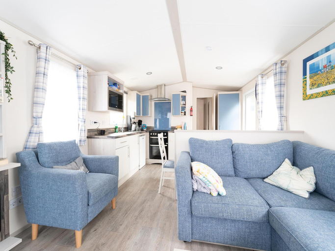 Others 5, Chalet in Renesse near Sandy Beaches, Schouwen-Duiveland