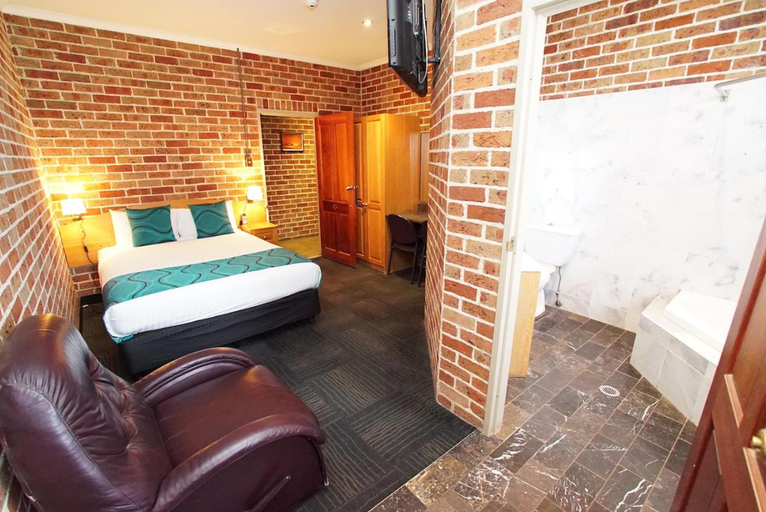Bedroom 3, Exies Bagtown, Griffith