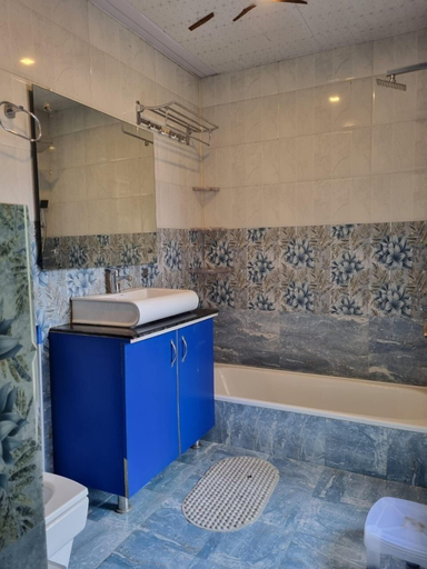 Bathroom, Pink Park By Panache Hotel, Kangra