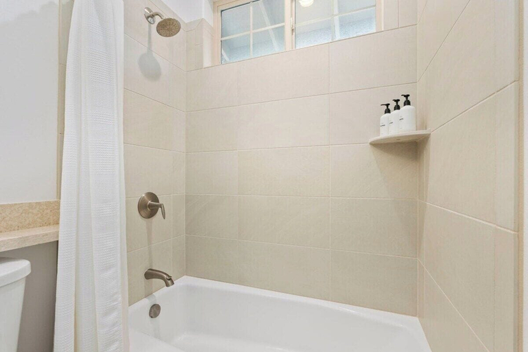 Bathroom 4, @ Marbella Lane - Stunning Gem w/ MT & Ocean Views, Honolulu