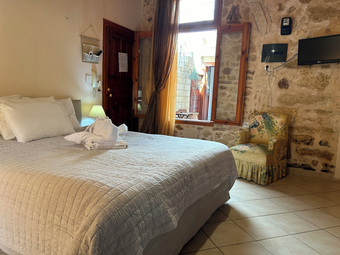 Bedroom 3, Barbara Studios, Crete