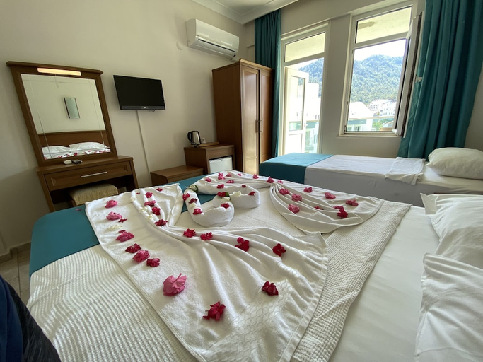 Bedroom 2, Bliss Beach Hotel, Marmaris