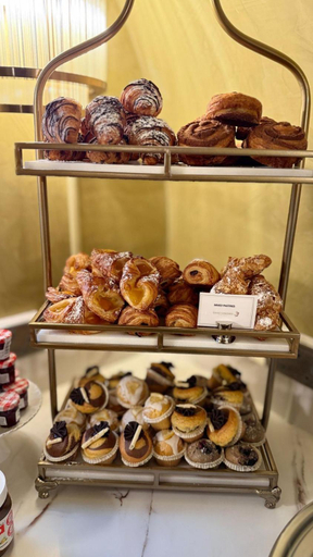 Food & Drinks 5, Berjaya Castleton Hotel, London