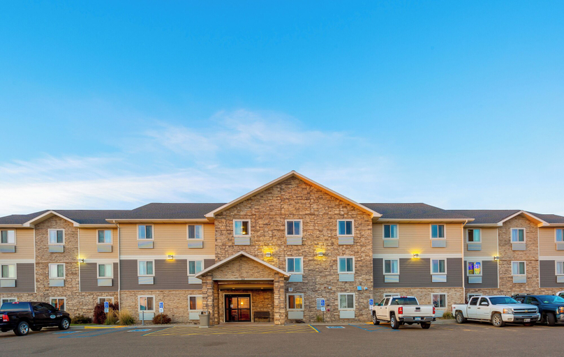 Exterior & Views 2, My Place Hotel - Dickinson, ND, Stark