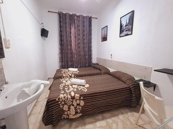 Bedroom 2, Hostal Rivera, Madrid