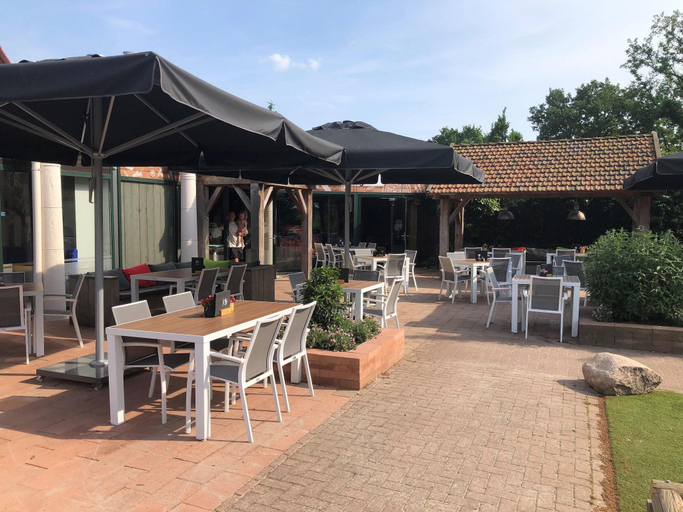 Food & Drinks 3, Villa in Arcen with Private Pool Wellness, Arcen en Velden