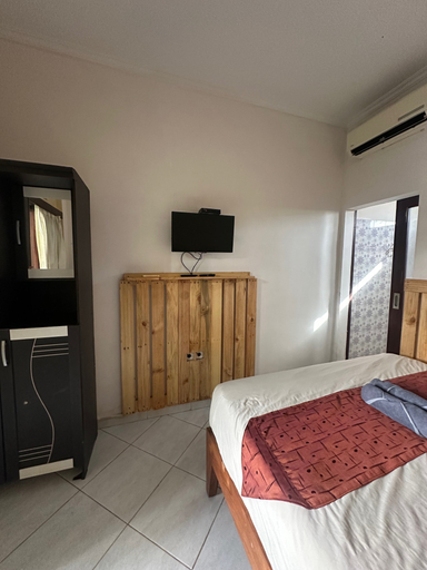 Bedroom 14