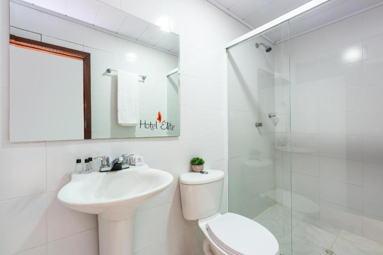 Bathroom, Hotel Elite, Barrancabermeja