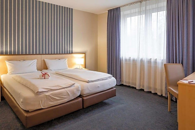 Bedroom 3, Astoria Hotel Essen, Essen