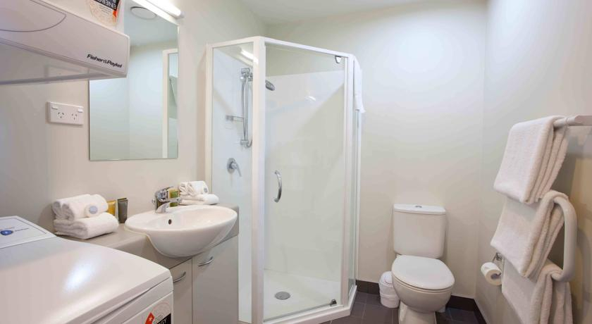 Bathroom 4, Proximity Apartments, Franklin