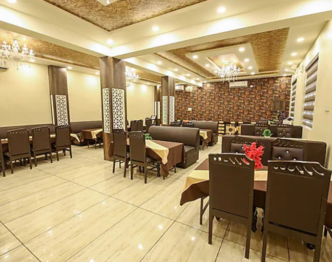Food & Drinks 4, Sandalwood, Meerut