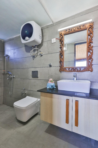 Bathroom, Suhag Valley View, Chamba