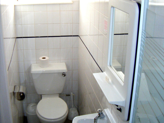 Bathroom, The Feathers Hotel, Blackpool