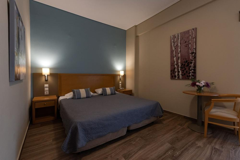 Bedroom 3, Hotel Ostria, Peloponnese