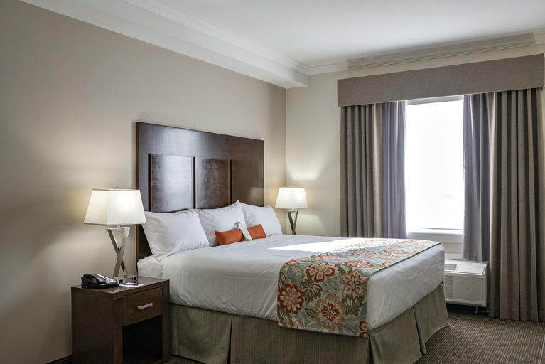 Bedroom 4, Coast Oliver Hotel, Okanagan-Similkameen