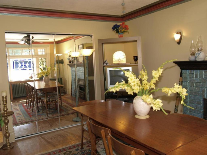 Others 5, Downtown Bed and Breakfast, Ottawa