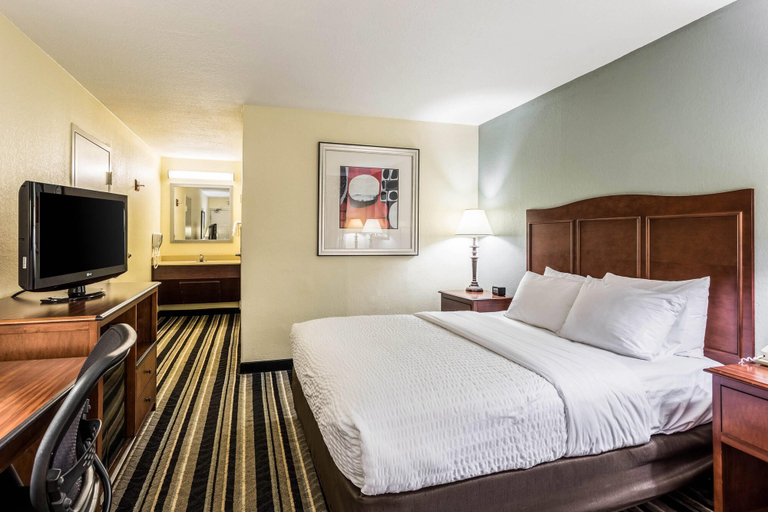 Bedroom 3, Clarion Pointe Huntsville Research Park, Madison