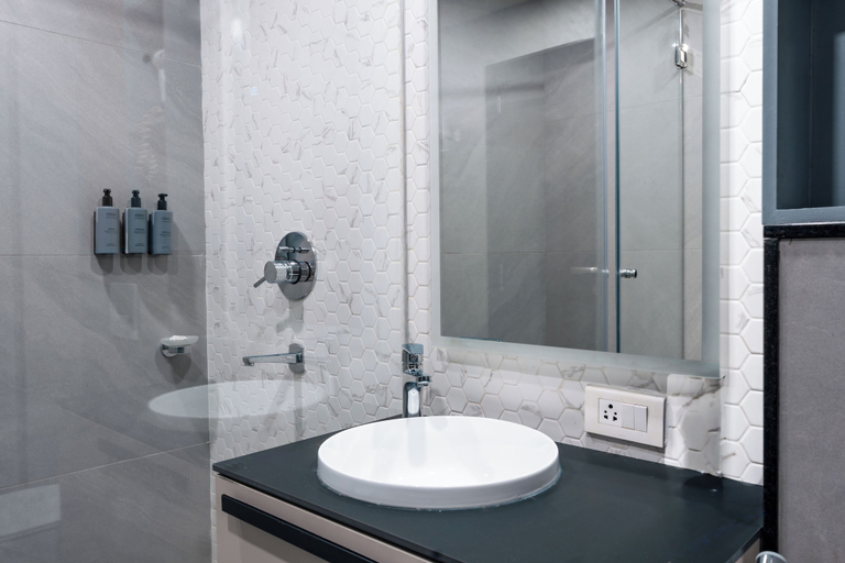 Bathroom, Pramod Convention & Beach Resort, Puri