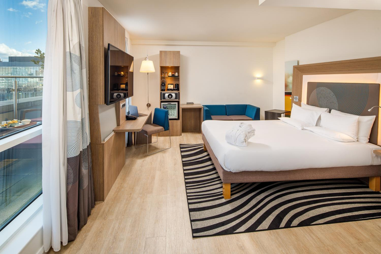 Bedroom 3, Novotel London Blackfriars Hotel, London