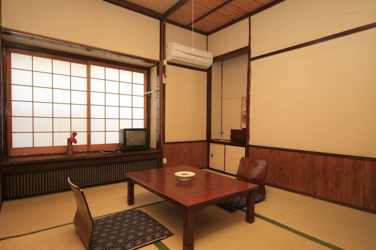 Others 2, Ryokan Miyukiya, Beppu