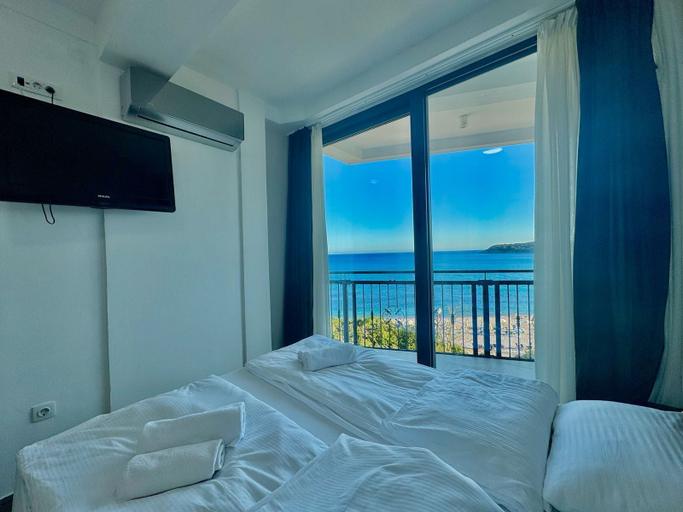 Bedroom 2, Beachfront Hotel Palma Jaz