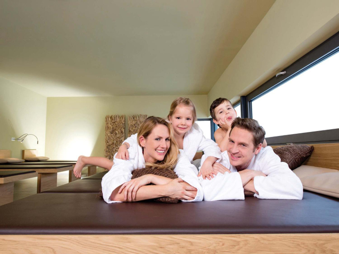 Bedroom 3, Luxury All Inclusive Resort Schwarzbrunn - 4 Stars Superior, Schwaz