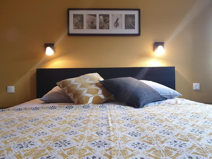 Bedroom 4, Au Wingenerhof, Bas-Rhin