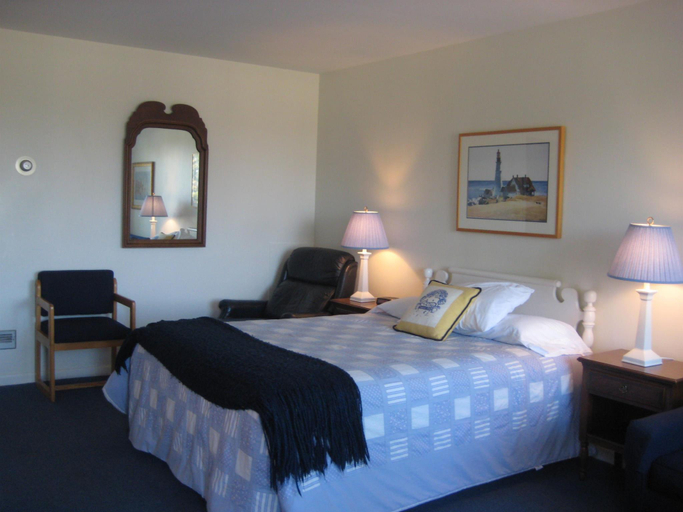 Bedroom 2, Bay Inn of Petoskey, Emmet