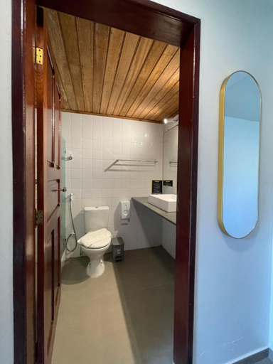 Bathroom 5, Bitingui Praia Hotel, Japaratinga
