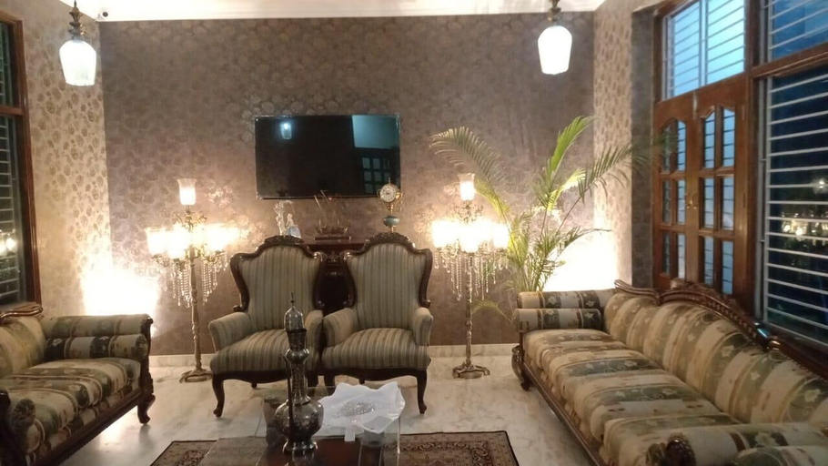 Others 5, RITZ MANSION, Varanasi