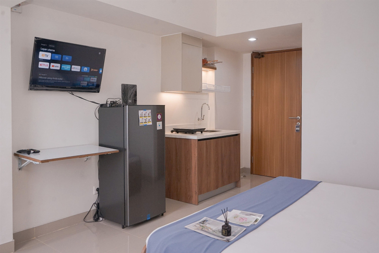 Bedroom, Brand New and Spacious Studio Room at Cisauk Point Apartment, Tangerang