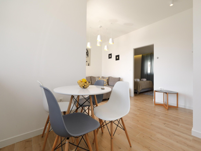 Others 2, Apartment on Ugljan with Pool Sandy Beach, Preko