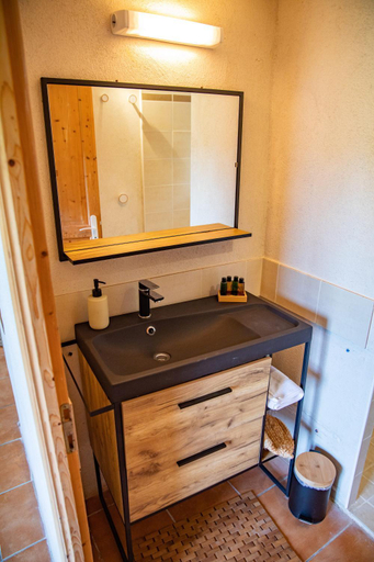 Bathroom, Mas De Baumes, Hérault