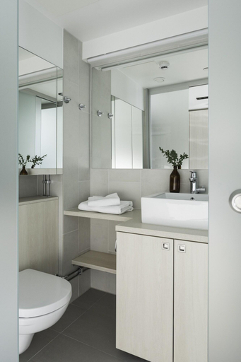 Bathroom 4, Noli Sa Rna Inen, Uusimaa