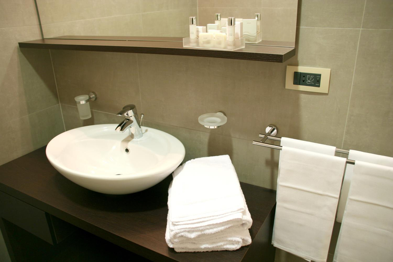 Bathroom 4, Albergo Residenziale Diamanterosso, Terni