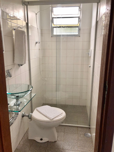 Bathroom 3, Hotel de Minas, Caxambu