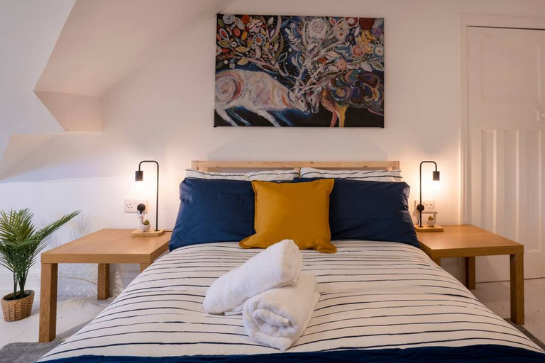 Room 2, Quiet Neighborhood-free Parking, Blackpool