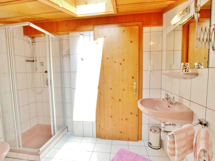 Bathroom 2, Apartment in Bramberg near Wildkogel Arena, Zell am See