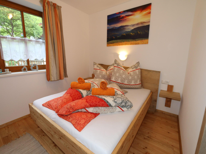 Bedroom 2, Apartment in Bramberg near Ski Lift, Zell am See