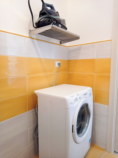 Bathroom 3, La Giulietta, Salerno