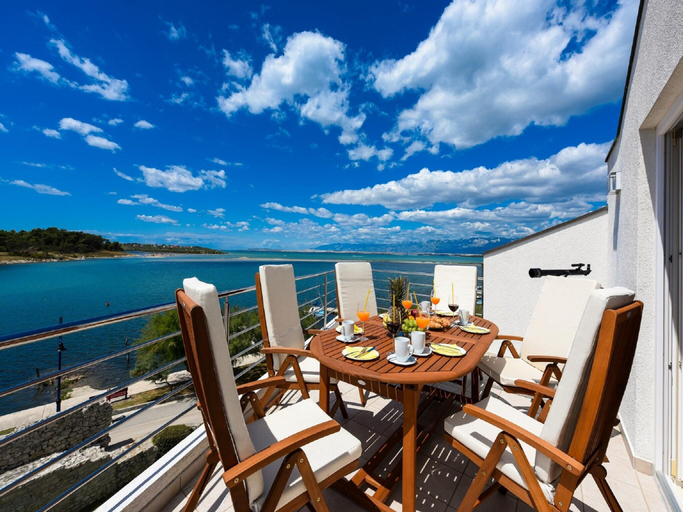 Others 4, Villa in Nin with Sea View and Beaches, Nin
