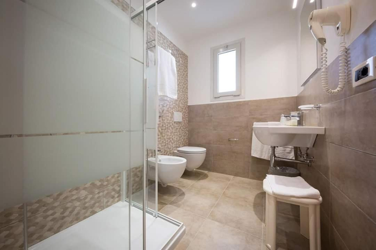 Bathroom 3, Hotel Villa Maria, Venezia