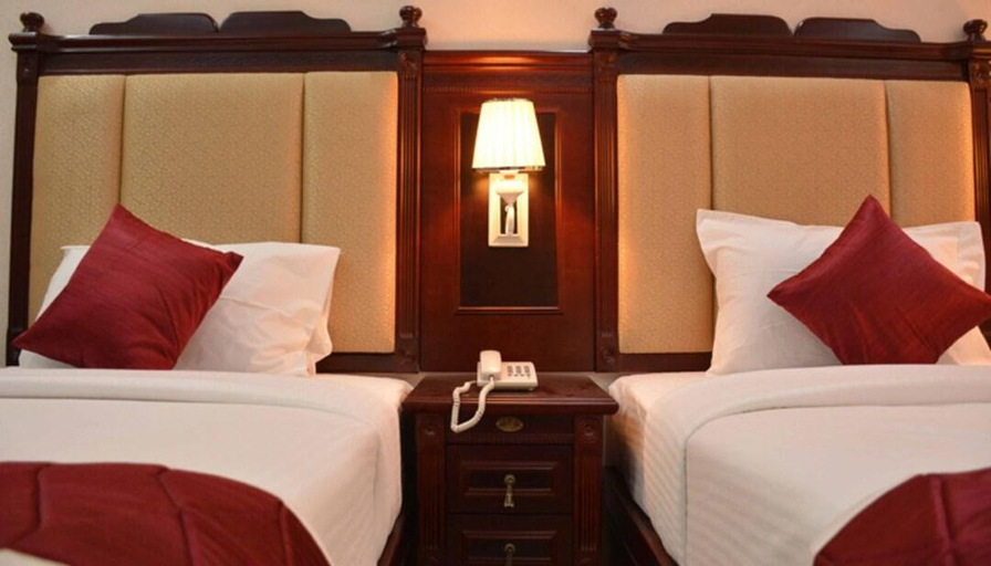 Others 4, hotel afnapark, Tirunelveli