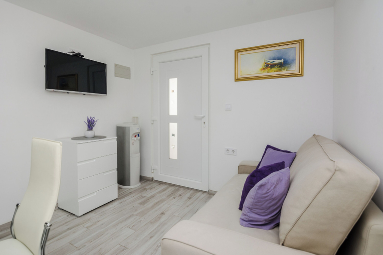 Bedroom 2, Holiday home Bukal, Vir