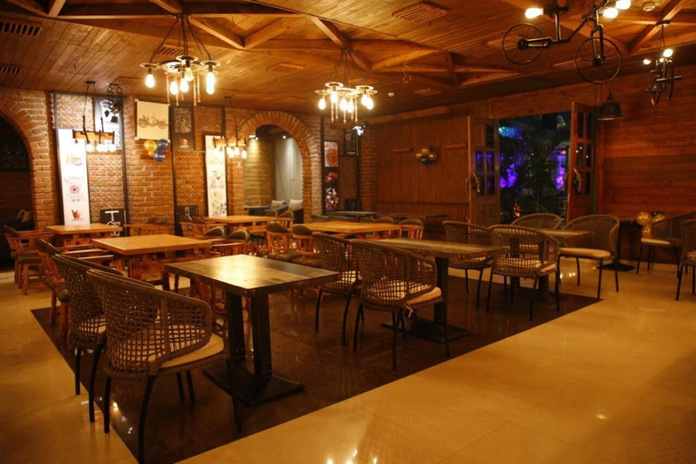 Food & Drinks 2, Hotel Mukut Regency, Gautam Buddha Nagar