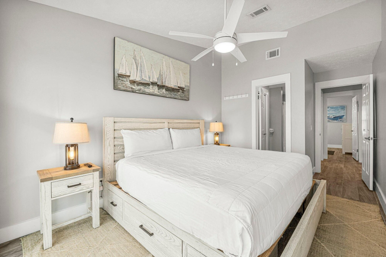 Bedroom 3, Beachside West Villa #2, Bay