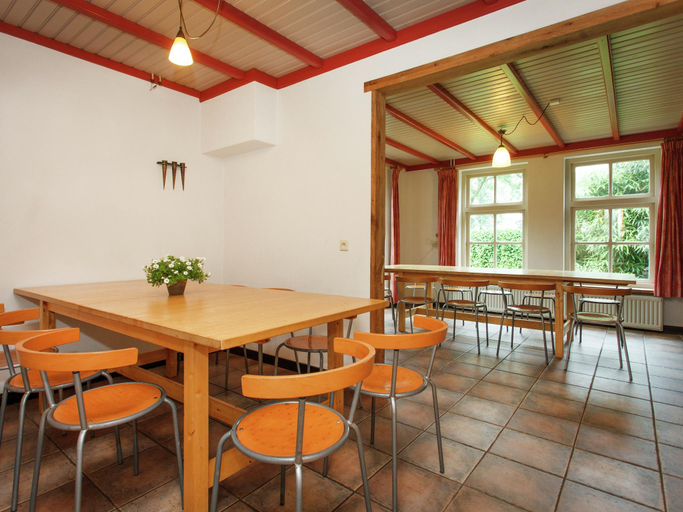 Food & Drinks 4, Holiday Home Lage Mierde with Garden  BBQ, Reusel-De Mierden