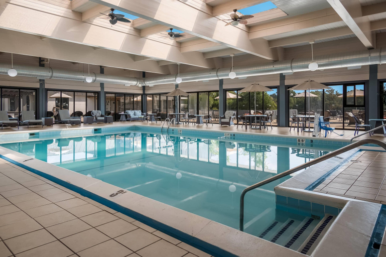Sport & Beauty 5, Radisson Hotel Grand Rapids Riverfront, Kent