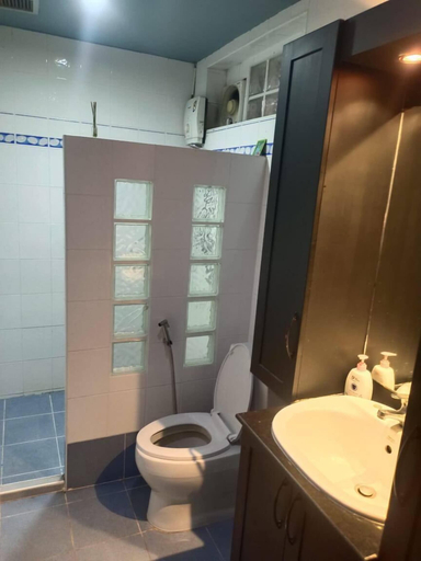 Bathroom, kotchaphorn villa, Pattaya